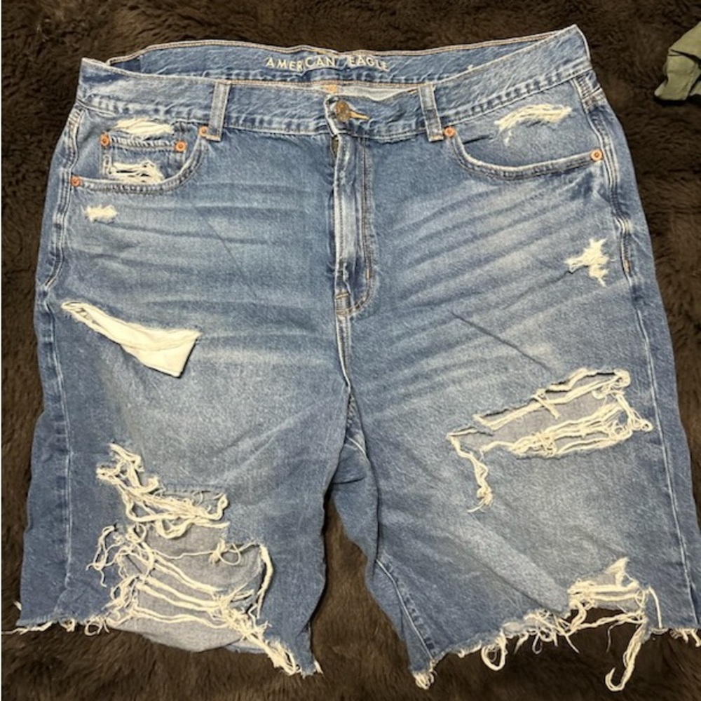 AE shorts